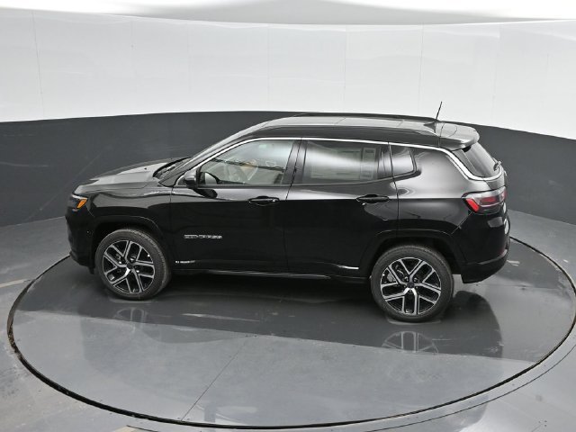 New 2025 Jeep Compass Limited w/ Elite Group AWD/4WD image 24