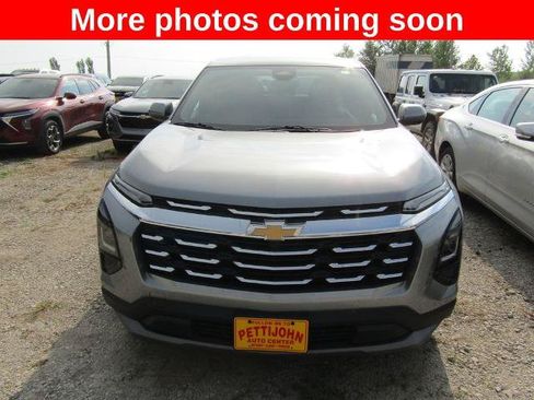Used 2026 Chevrolet Equinox LT AWD/4WD image 8
