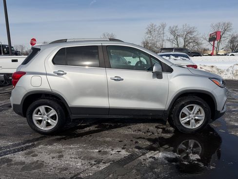 Used 2019 Chevrolet Trax LT w/ Driver Confidence Package image 13