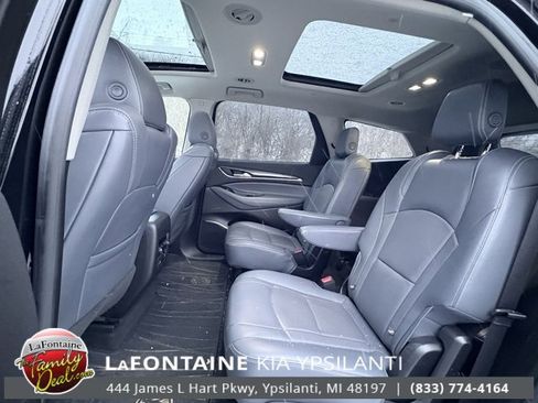 Used 2018 Buick Enclave Essence w/ Trailering Package image 10