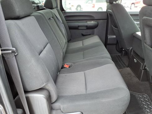 Used 2010 GMC Sierra 2500 SLE w/ SLE Preferred Package image 14