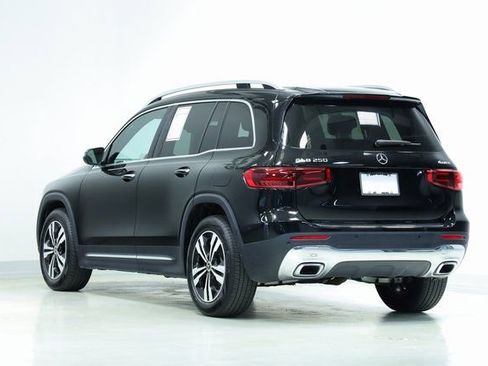 Used 2024 Mercedes-Benz GLB 250 4MATIC image 5