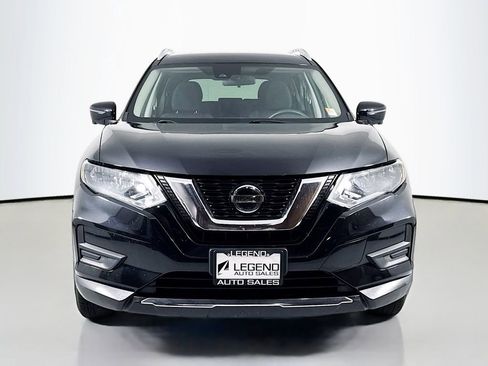 Used 2020 Nissan Rogue SV w/ Premium Package image 2