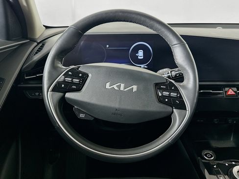 Used 2023 Kia Niro Wind w/ Wind Preserve Package FWD image 18
