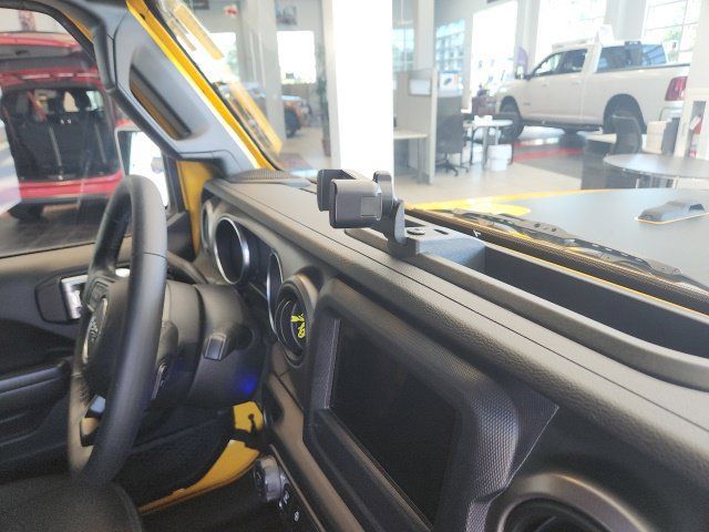 Used 2018 Jeep Wrangler Unlimited Sport S AWD/4WD image 18