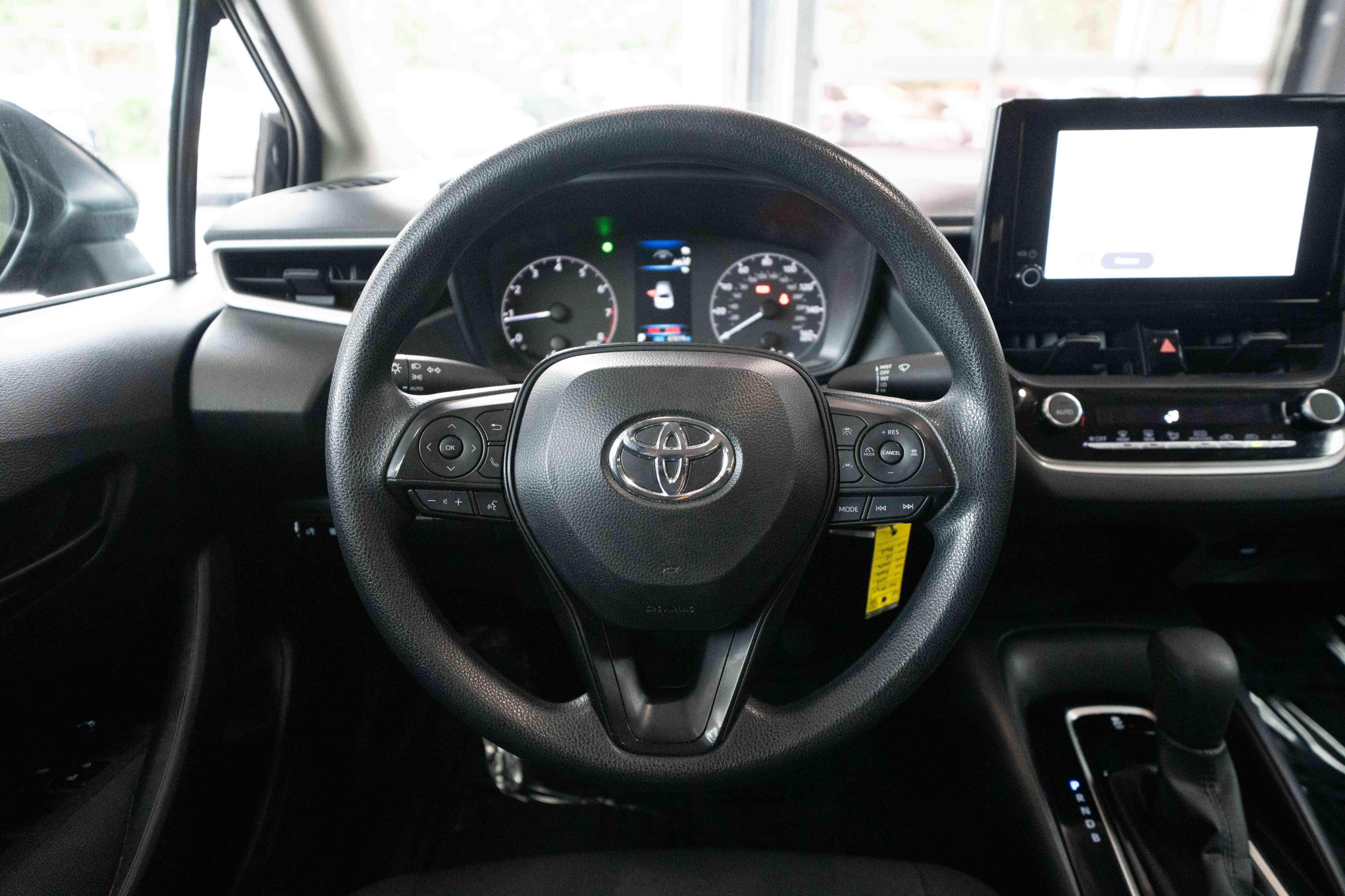 Used 2024 Toyota Corolla LE FWD image 21