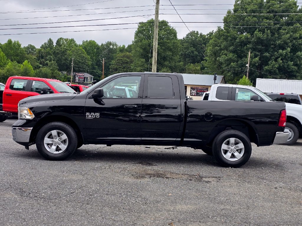 Used 2024 RAM 1500 Classic SLT AWD/4WD image 23