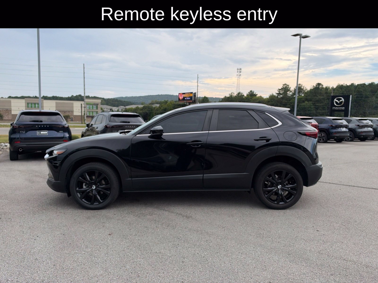 Certified 2025 MAZDA CX-30 AWD 2.5 S w/ Select Sport Pkg image 4