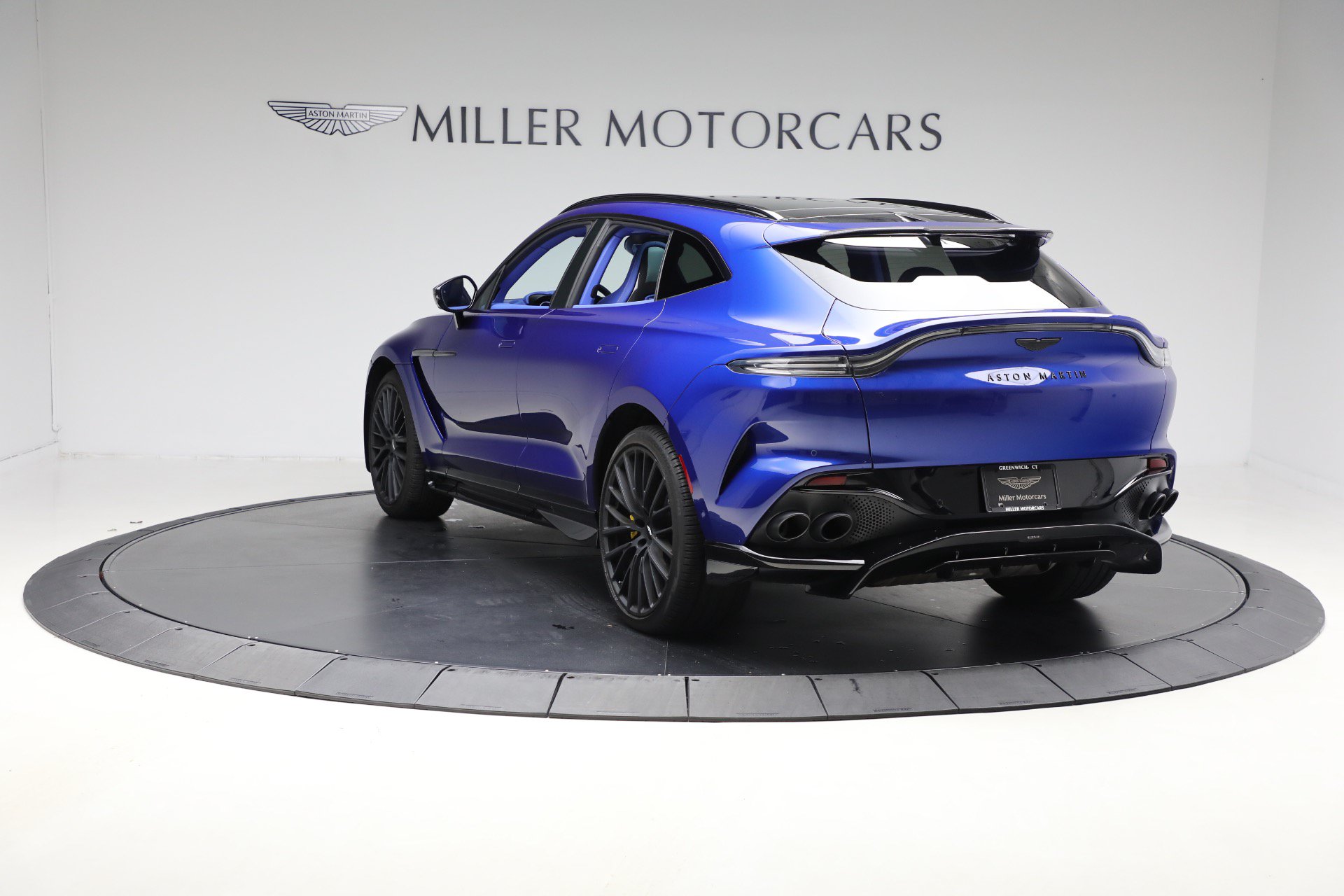 Used 2024 Aston Martin DBX 707 AWD/4WD image 5