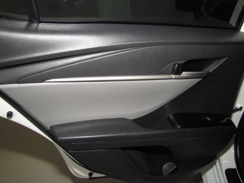 Used 2025 Toyota Camry LE w/ Convenience Package FWD image 14