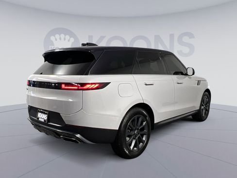 Used 2024 Land Rover Range Rover Sport SE AWD/4WD image 11