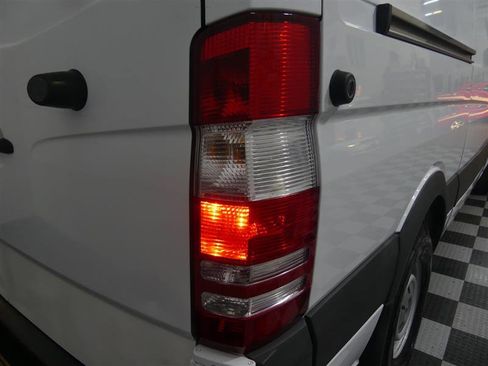 Used 2012 Mercedes-Benz Sprinter 2500 image 12