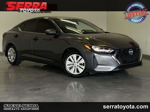 Used 2025 Nissan Sentra S FWD image 1