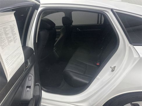 Used 2019 Honda Accord Touring image 21