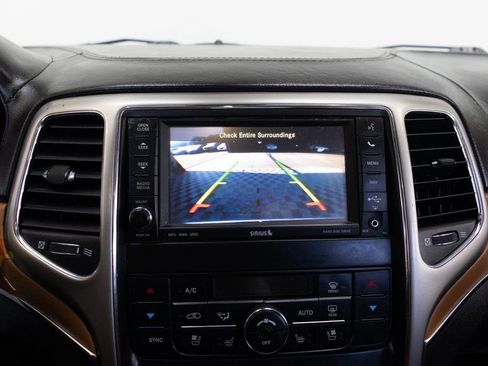 Used 2012 Jeep Grand Cherokee Overland image 29