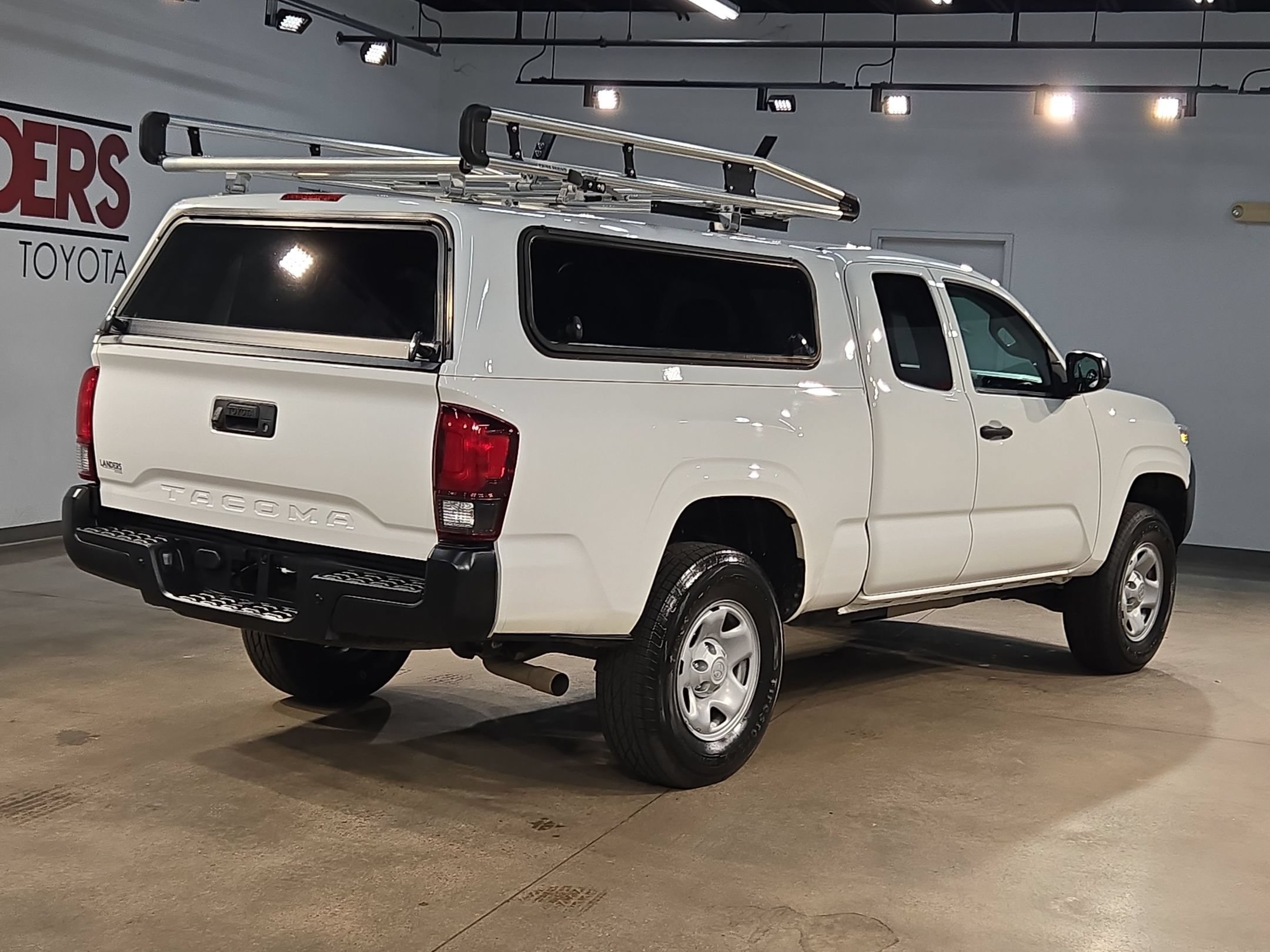 Used 2023 Toyota Tacoma SR RWD image 7