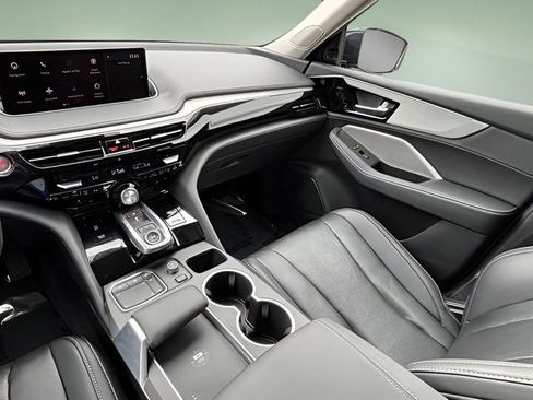 Used 2023 Acura MDX FWD w/ Technology Package image 7