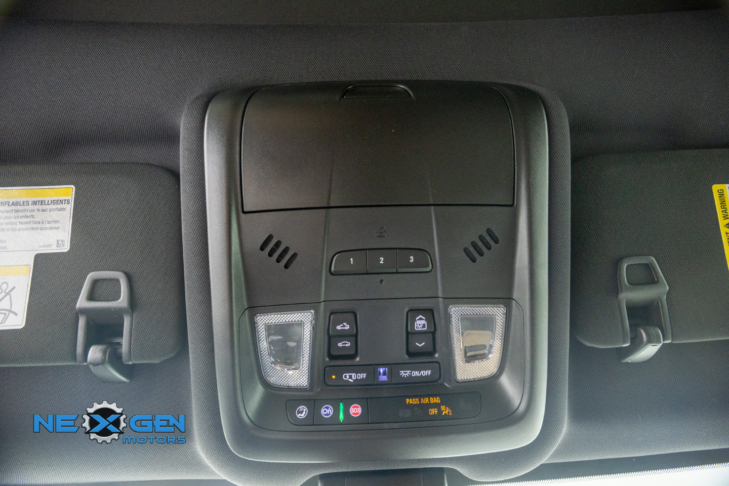 Used 2024 Chevrolet Equinox Premier AWD/4WD image 26