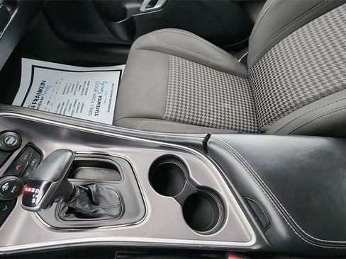 Used 2019 Dodge Challenger SXT image 24