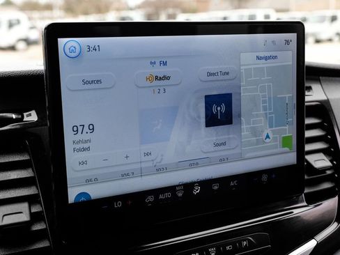 Used 2023 Ford Transit 350 XLT image 29