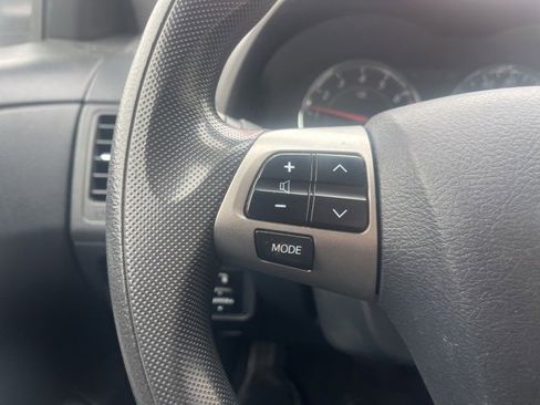 Used 2013 Toyota Corolla S image 10