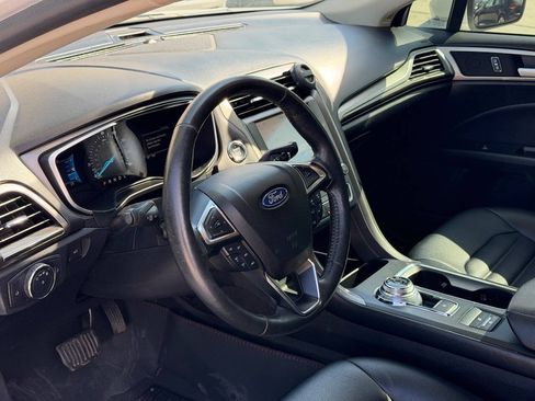 Used 2020 Ford Fusion SEL FWD image 9