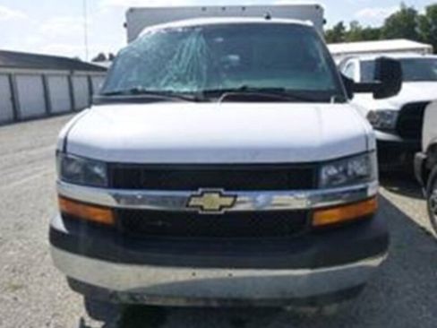 Used 2022 Chevrolet Express 3500 w/ Power Convenience Package image 2