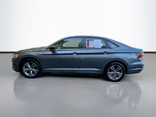 Used 2019 Volkswagen Jetta R-Line w/ R-Line Cold Weather Package FWD image 8
