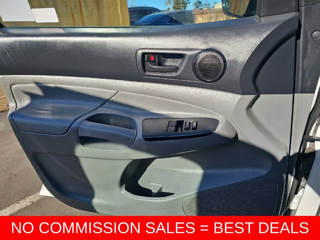 Used 2015 Toyota Tacoma 2WD Access Cab image 25