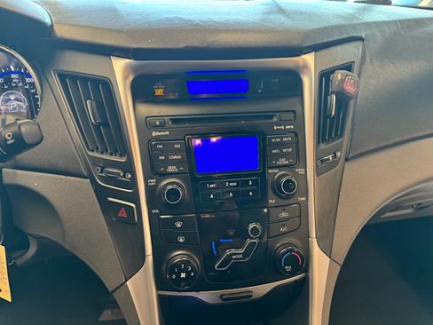 Used 2011 Hyundai Sonata GLS image 15