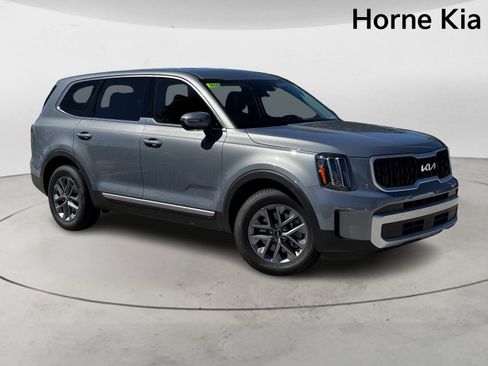 New 2025 Kia Telluride LX image 2