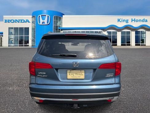 Used 2018 Honda Pilot Touring image 9