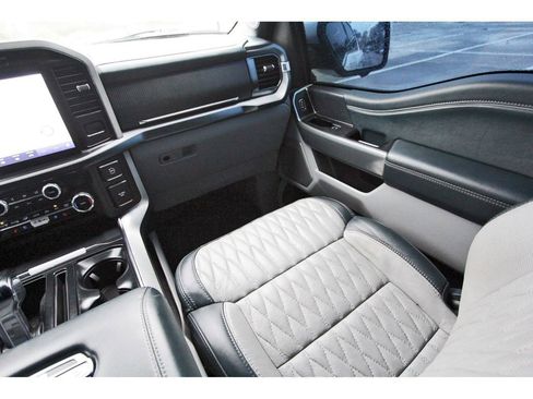 Used 2023 Ford F150 Limited image 13