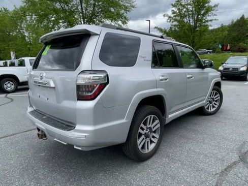 Certified 2022 Toyota 4Runner TRD Sport w/ Technology Package AWD/4WD image 8