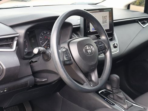 Used 2024 Toyota Corolla LE image 12