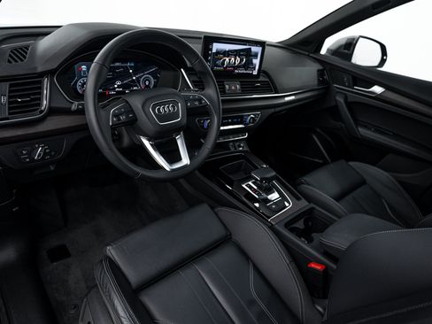 Used 2023 Audi Q5 2.0T Premium Plus w/ Premium Plus Package AWD/4WD image 9