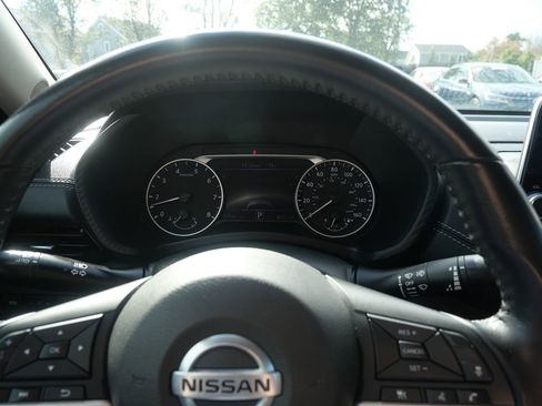 Used 2022 Nissan Sentra SV image 13