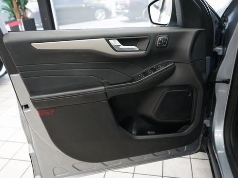 Used 2022 Ford Escape SEL w/ Technology Package image 21