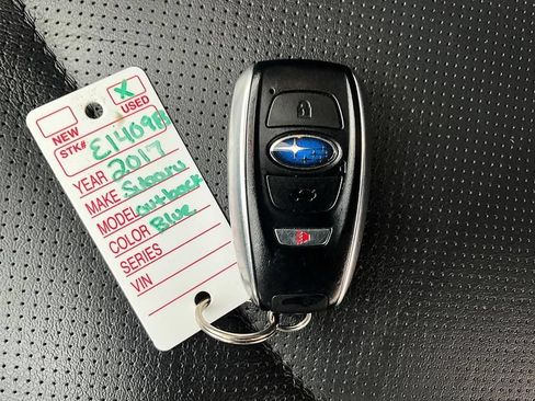 Used 2017 Subaru Outback 2.5i Limited AWD/4WD image 37