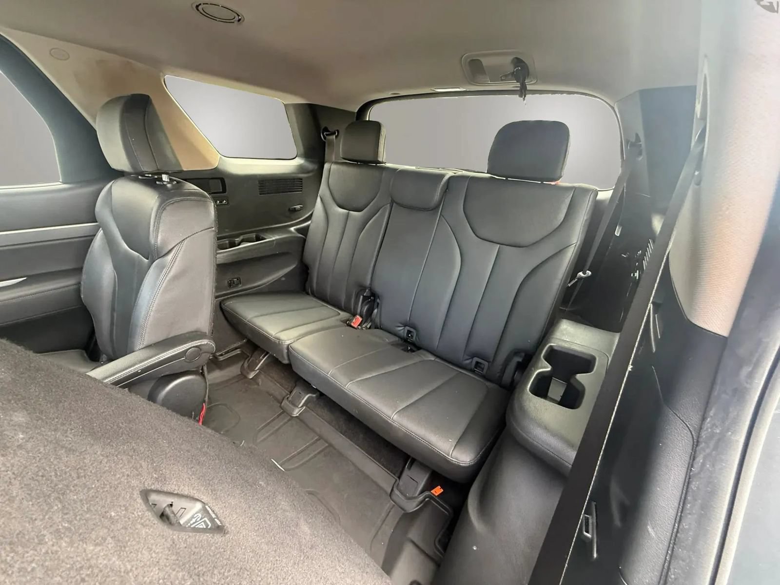Used 2021 Hyundai Palisade SEL w/ Premium Package FWD image 32