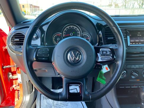 Used 2019 Volkswagen Beetle 2.0T SE image 15
