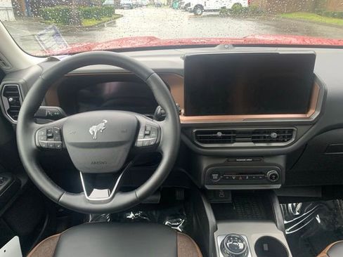 Certified 2025 Ford Bronco Sport Outer Banks w/ Outer Banks Tech Package+ image 19