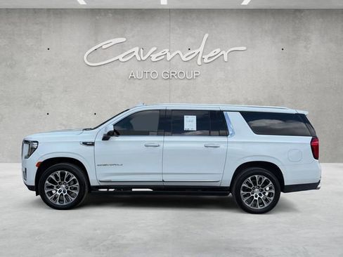 Used 2021 GMC Yukon XL Denali w/ Denali Ultimate Package AWD/4WD image 13