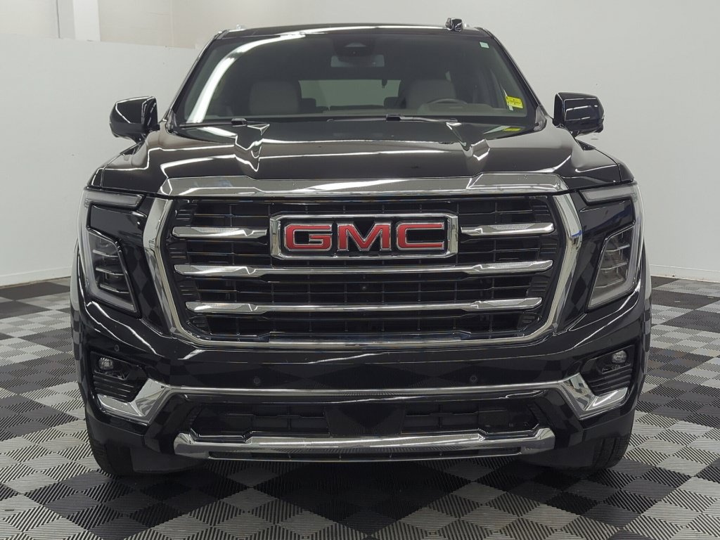Used 2025 GMC Yukon Elevation AWD/4WD image 2