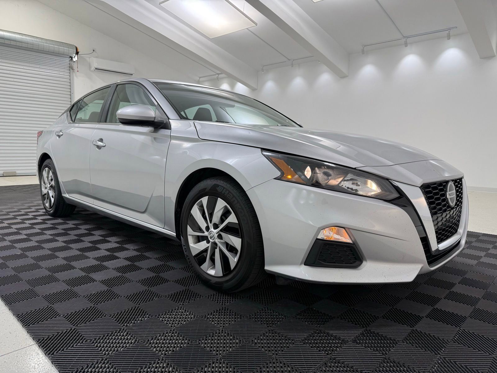 Used 2022 Nissan Altima 2.5 S FWD image 1