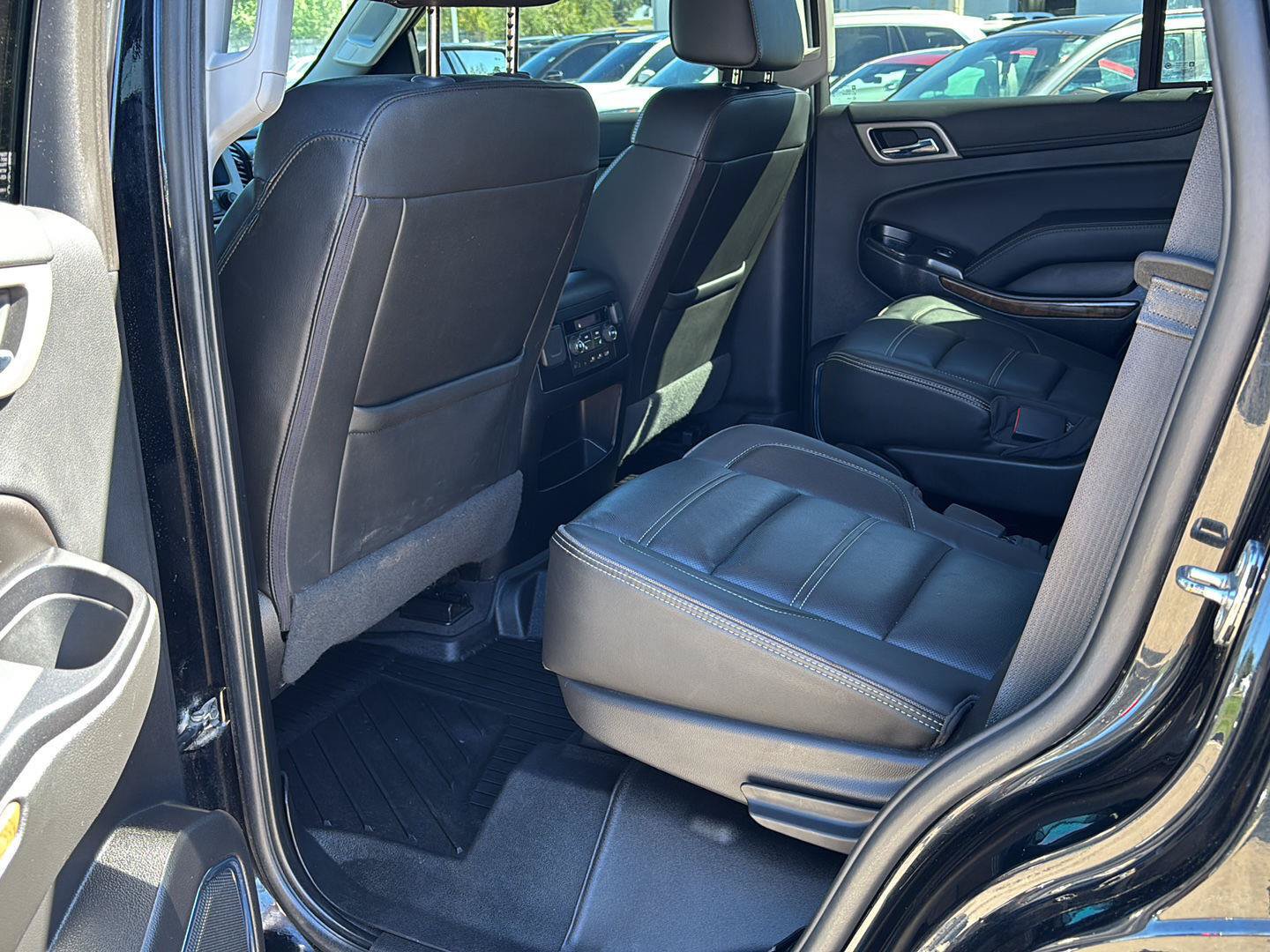 Used 2019 GMC Yukon Denali w/ Denali Ultimate Package AWD/4WD image 19