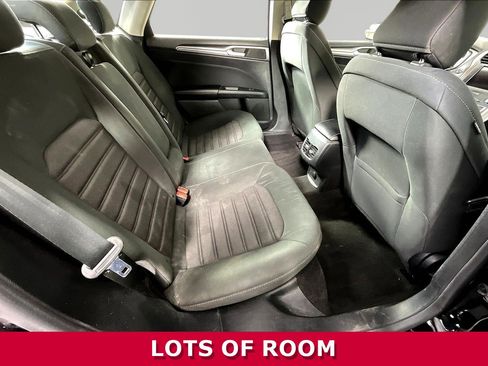 Used 2020 Ford Fusion SE FWD image 23