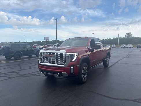 Used 2024 GMC Sierra 2500 Denali w/ Denali Reserve Package AWD/4WD image 5