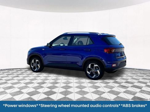 New 2025 Hyundai Venue Limited image 7