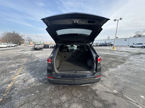 Used 2022 Chevrolet Equinox RS w/ Infotainment Package image 27